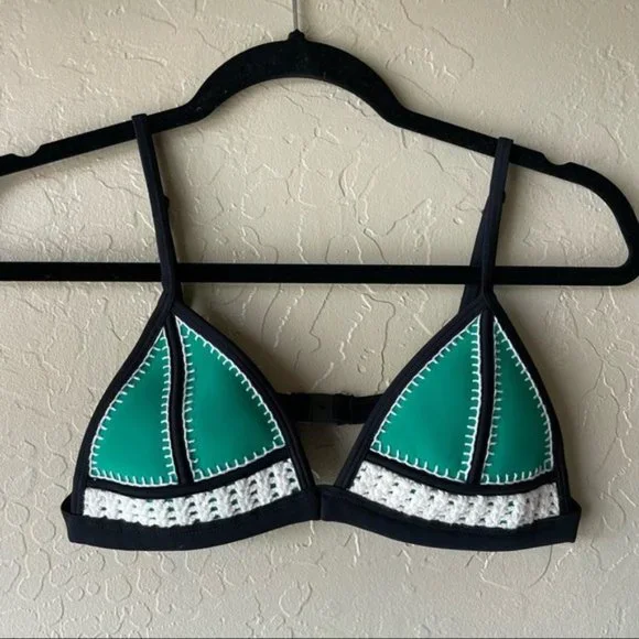 SWIM Triangl green Farrah crochet bikini top - Picture 2 of 6